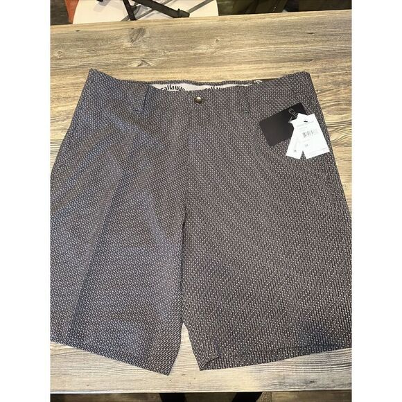 CALLAWAY PERFORMANCE MEN'S GOLF SHORTS SIZE 34 CAVIAR OPTI DRY STRETCH. NWT. Y/Q - Picture 1 of 7